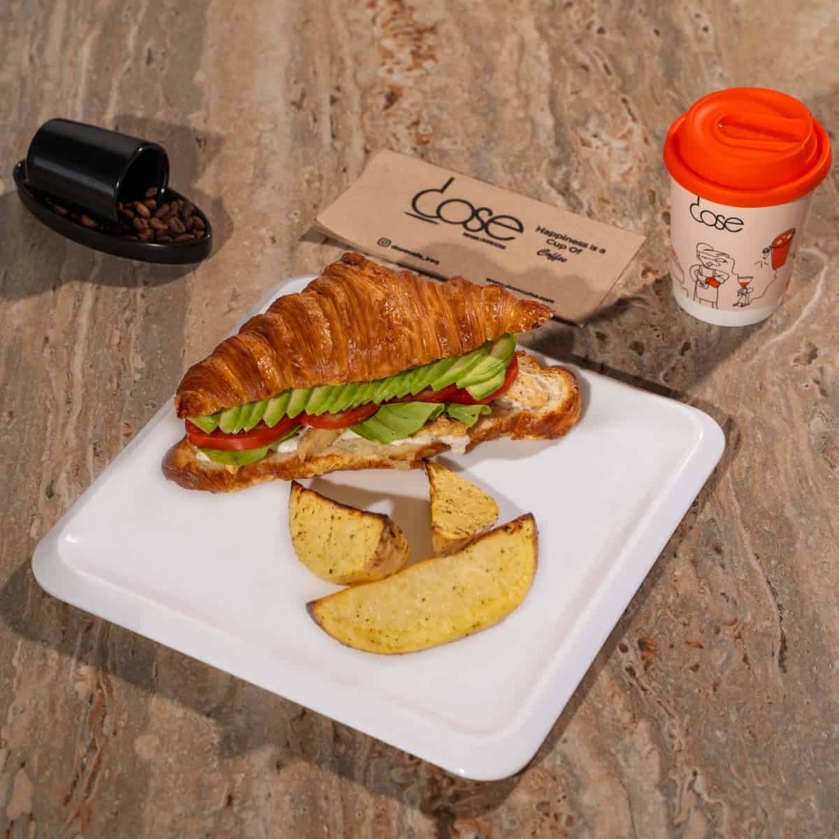 كرواسون مع جاج افوكادو