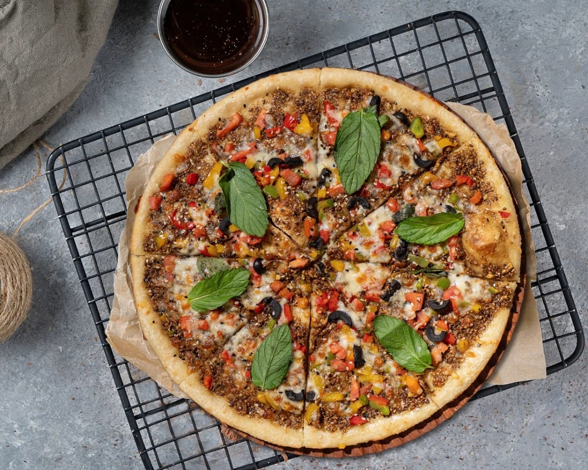 منقوشة زعتر وخضروات